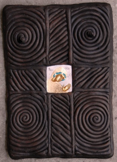 Usa – ceramica,tempera – 19’14cm